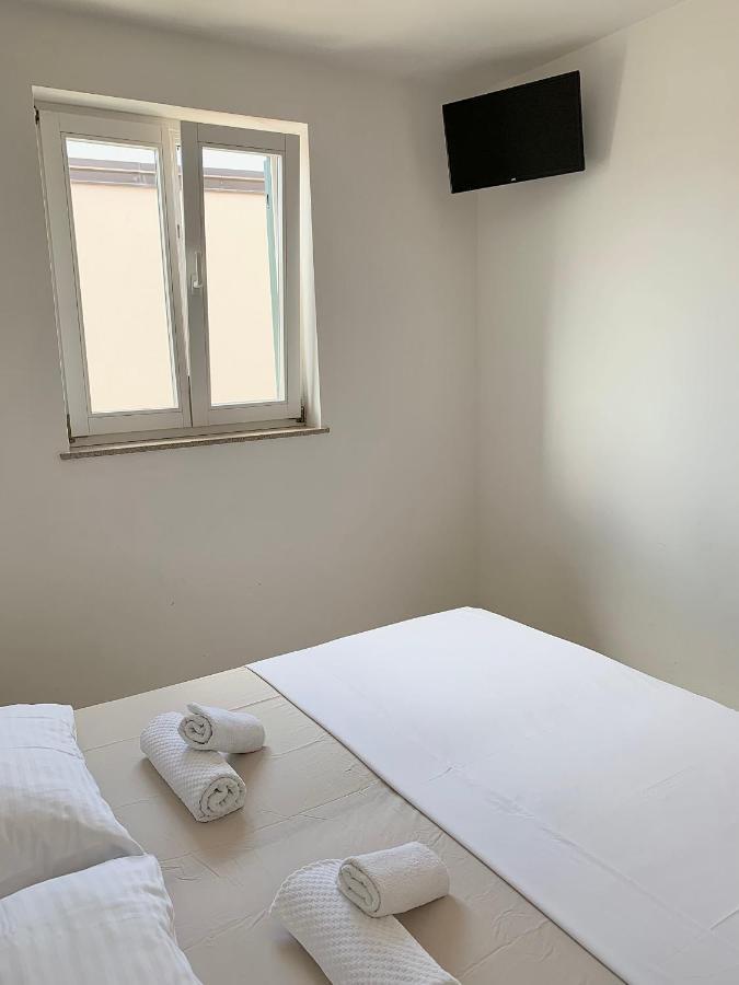 Apartments Happy Stay Center Baska Exterior foto