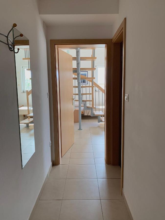 Apartments Happy Stay Center Baska Exterior foto