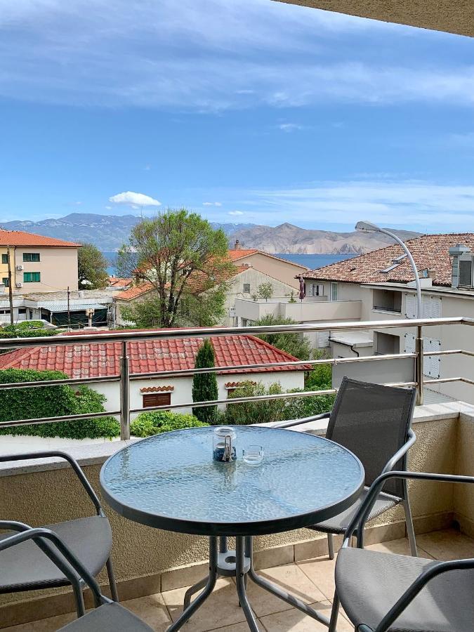 Apartments Happy Stay Center Baska Exterior foto
