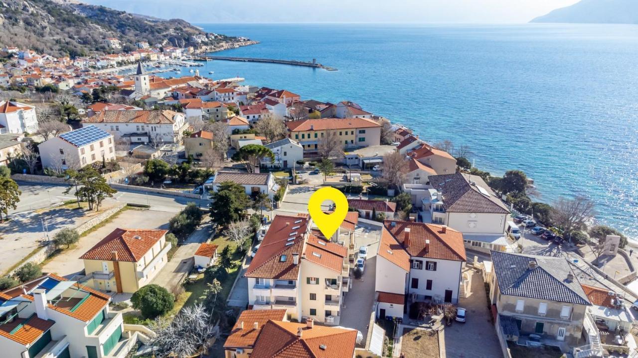 Apartments Happy Stay Center Baska Exterior foto